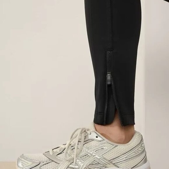 NWT Athleta Delancey Skyline High Rise Leggings Black Small Pockets - Picture 3 of 9